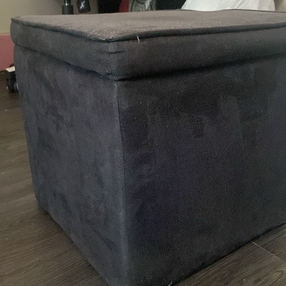 Storage cube! - Picture 3 of 5
